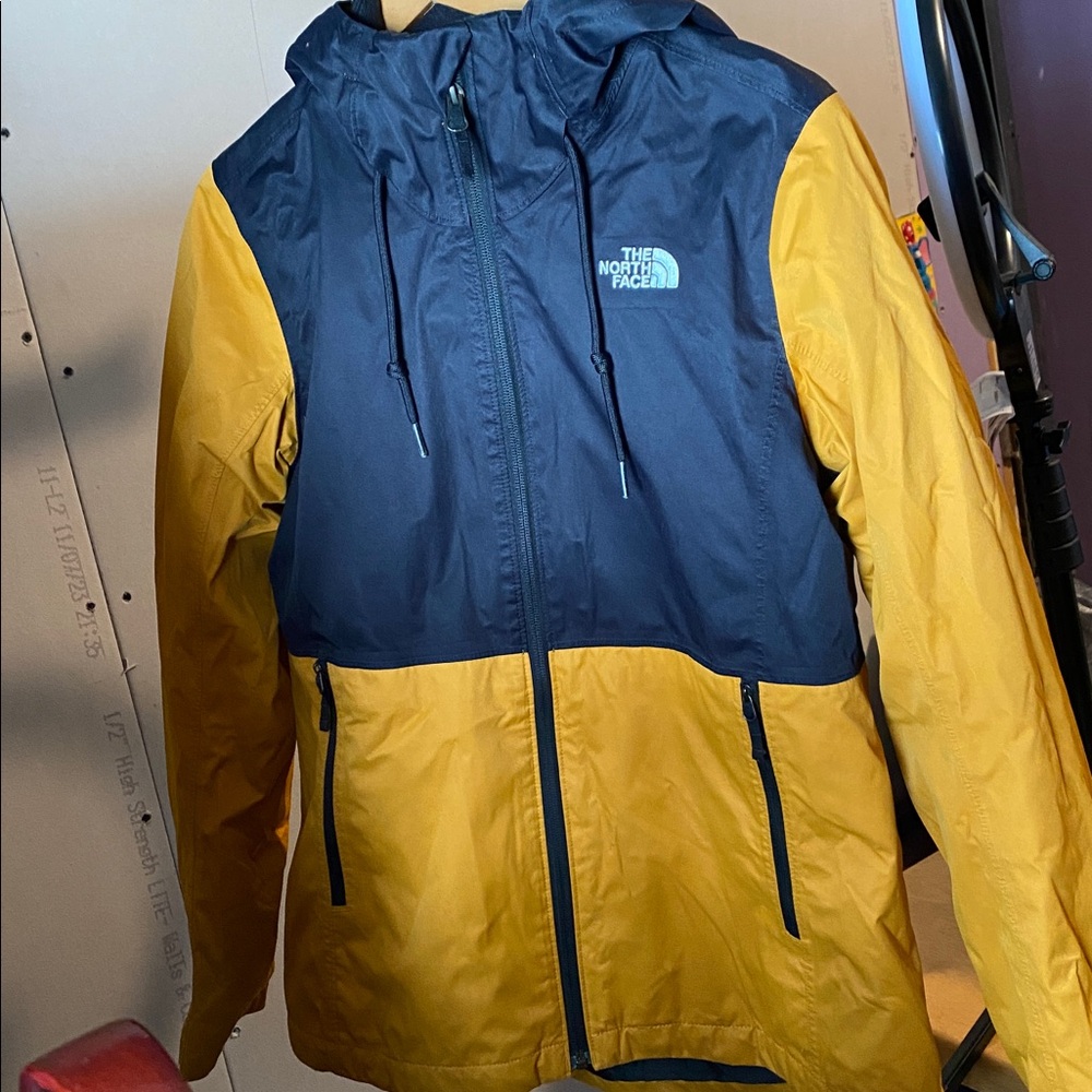 THE NORTH FACE ARROWWOOD TRICLIMATE HOODED JACKET